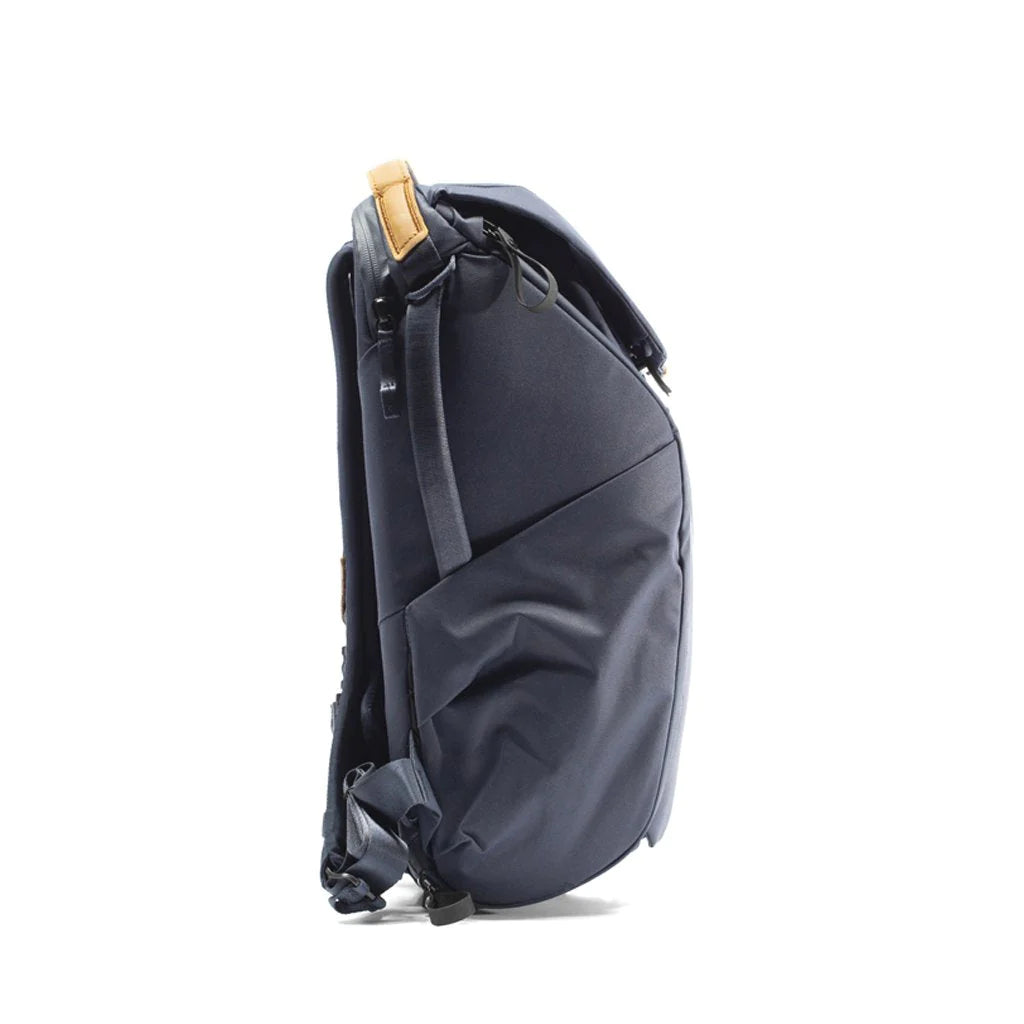 Peak Design 日常背包 30L V2（黑色、木炭色、午夜色）